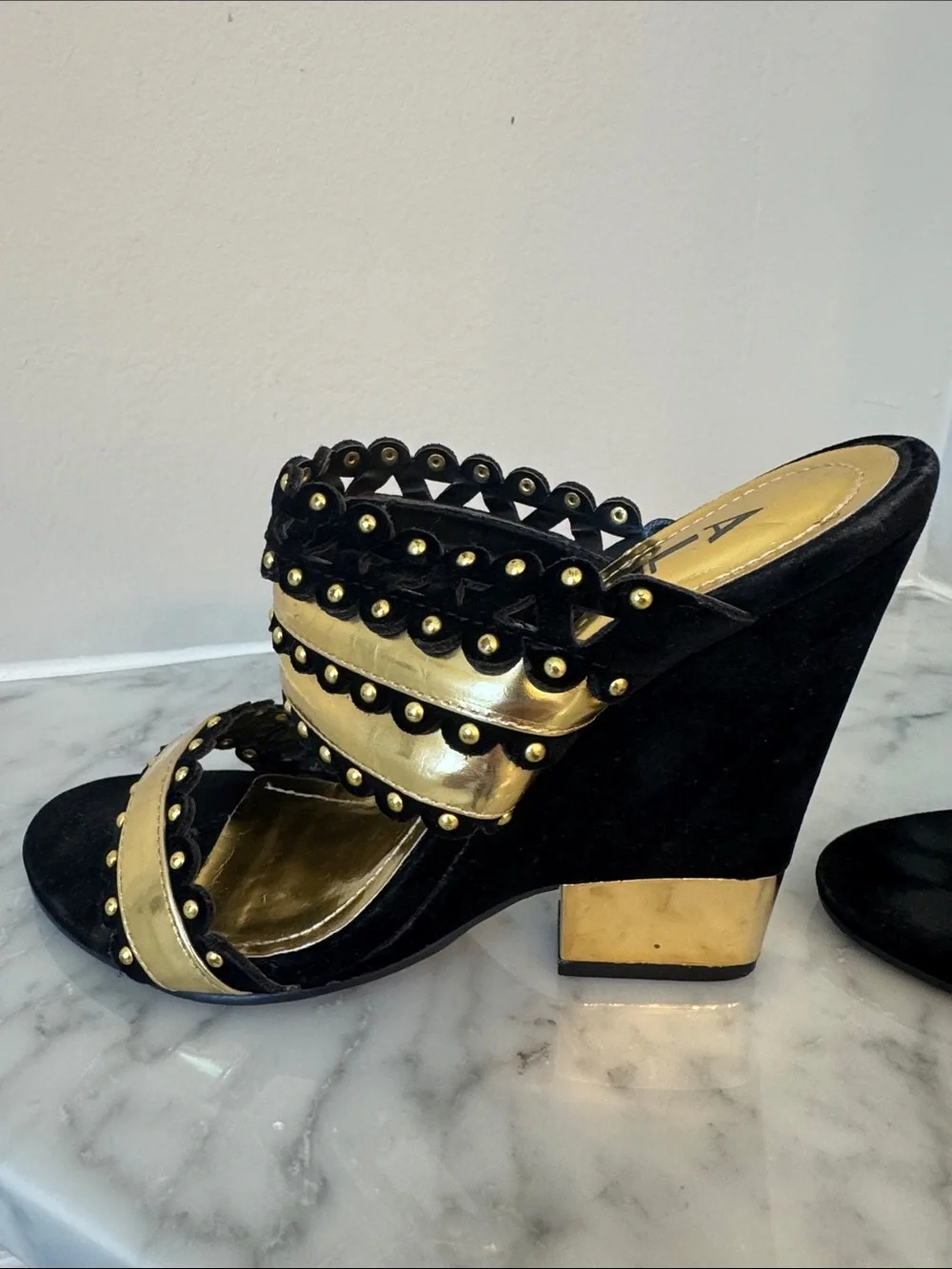 N/A black gold